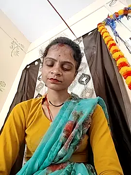 Sonam dhakad online show from October 4, 2025, 5:27 am