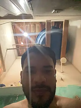 spiderfindom online show from July 29, 2026, 6:28 pm