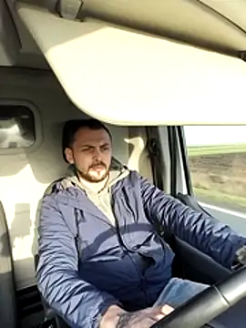 papichulo0099 online show from February 6, 2026, 7:23 am