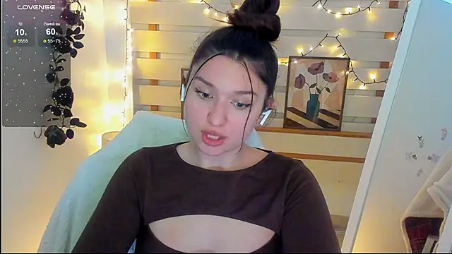 Snapshot of Sandra_Curly chatting on February 11, 2026, 3:39 pm Sandra Curly online show from February 11, 2026, 3:39 pm