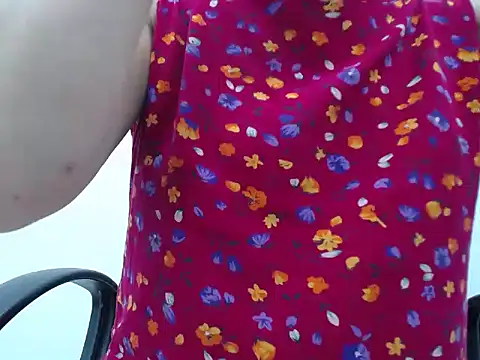  Lady- online show from July 14, 2026, 1:39 pm