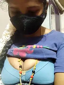 Snapshot of p0a8 chatting on October 5, 2025, 5:44 pm p0a8 online show from October 5, 2025, 5:44 pm