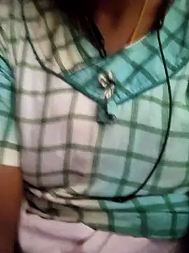 Snapshot of p0a8 chatting on October 21, 2025, 8:26 am p0a8 online show from October 21, 2025, 8:26 am