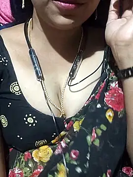 Snapshot of telugu-juliet chatting on April 8, 2026, 5:13 pm telugu-juliet online show from April 8, 2026, 5:13 pm