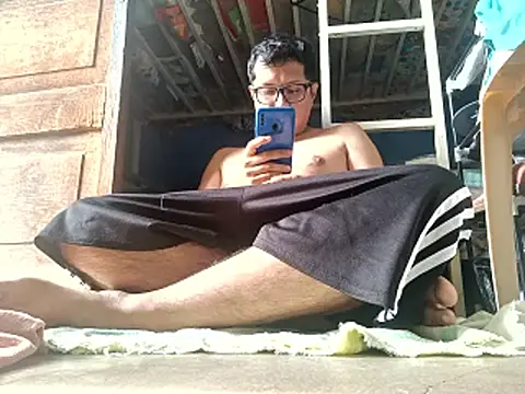 Kj Gigolo online show from April 7, 2026, 1:22 pm