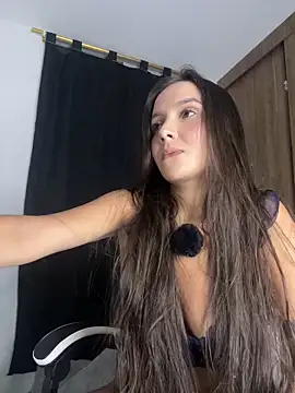 Snapshot of Scarlett05 chatting on September 14, 2025, 1:05 am Scarlett05 online show from September 14, 2025, 1:05 am