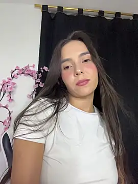 Snapshot of Scarlett05 chatting on February 25, 2026, 1:59 am Scarlett05 online show from February 25, 2026, 1:59 am