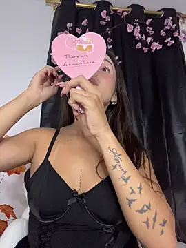 Snapshot of Scarlett05 chatting on March 20, 2026, 2:05 am Scarlett05 online show from March 20, 2026, 2:05 am