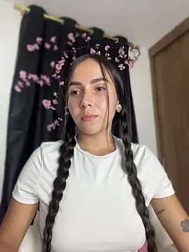 Scarlett05 online show from July 10, 2026, 1:32 am