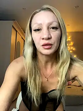 Snapshot of Bellissa_ chatting on September 24, 2025, 2:31 pm Bellissa  online show from September 24, 2025, 2:31 pm