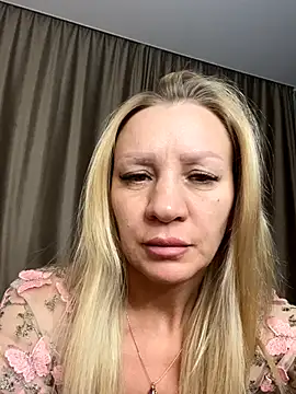 Bellissa  online show from November 10, 2025, 12:59 pm