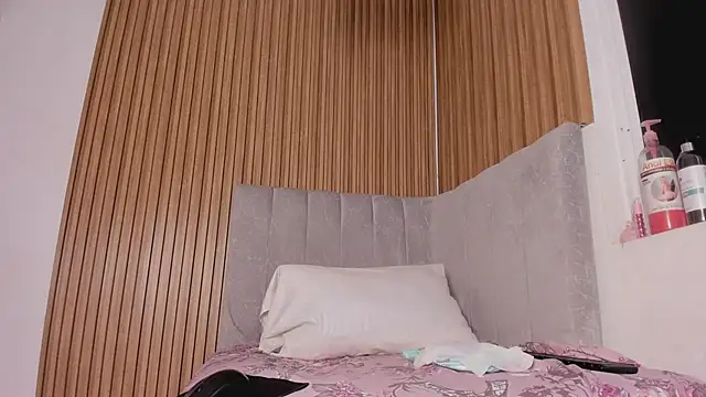 Snapshot of abby_swith41 chatting on February 18, 2026, 1:29 pm abby swith41 online show from February 18, 2026, 1:29 pm