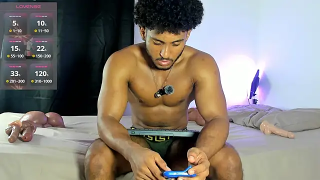 zarek lux online show from October 30, 2025, 12:28 pm