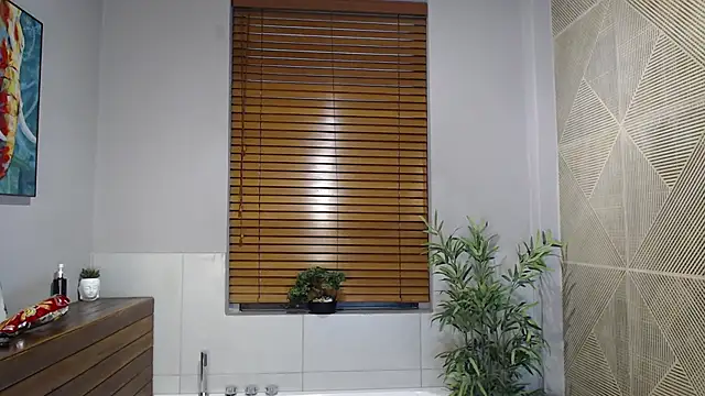 AustinJones  online show from November 27, 2025, 7:05 pm