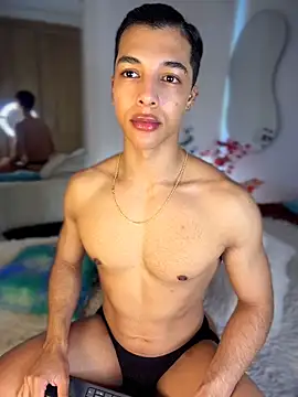 Snapshot of Troye_Williams chatting on June 19, 2026, 12:42 pm Troye Williams online show from June 19, 2026, 12:42 pm