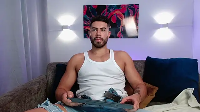 Snapshot of ZarekFox chatting on September 20, 2025, 1:34 pm ZarekFox online show from September 20, 2025, 1:34 pm