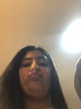 Miia Parker online show from February 3, 2026, 1:27 pm