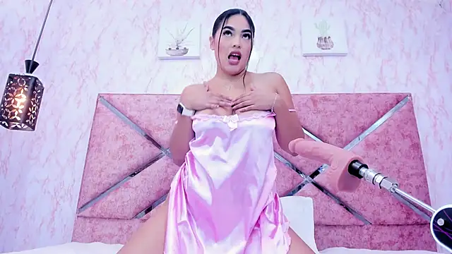 Snapshot of HOT_EMIILY_ chatting on October 26, 2025, 11:49 am HOT EMIILY  online show from October 26, 2025, 11:49 am