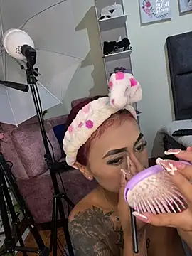 Dirty isabella18 online show from July 1, 2026, 4:40 pm