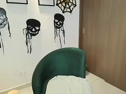 Snapshot of scarletevil chatting on October 30, 2025, 6:15 am scarletevil online show from October 30, 2025, 6:15 am