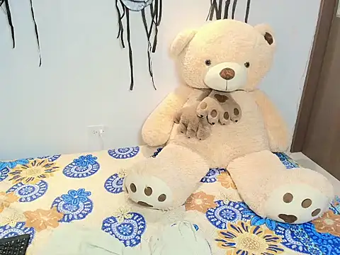 Snapshot of scarletevil chatting on November 6, 2025, 4:35 am scarletevil online show from November 6, 2025, 4:35 am