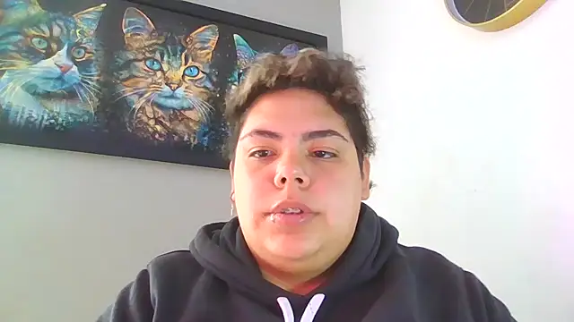 Snapshot of Hailey_Curvy chatting on October 9, 2025, 7:01 pm Hailey Curvy online show from October 9, 2025, 7:01 pm