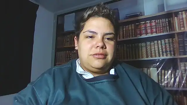 Snapshot of Hailey_Curvy chatting on October 10, 2025, 11:09 am Hailey Curvy online show from October 10, 2025, 11:09 am