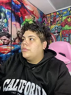 Snapshot of Hailey_Curvy chatting on May 20, 2026, 5:13 am Hailey Curvy online show from May 20, 2026, 5:13 am