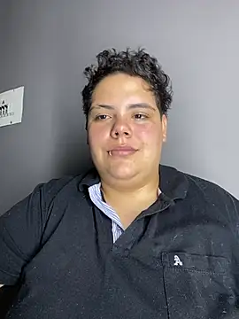 Snapshot of Hailey_Curvy chatting on August 8, 2026, 10:34 pm Hailey Curvy online show from August 8, 2026, 10:34 pm