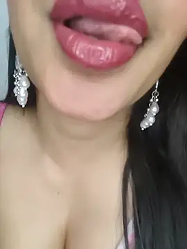 Cute merry01 online show from June 24, 2026, 2:38 pm
