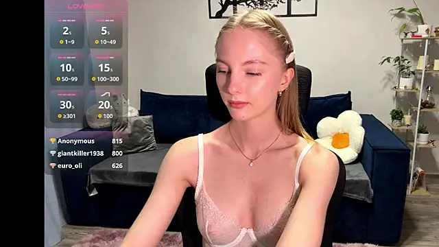 BrightAnnie online show from October 19, 2025, 3:01 pm