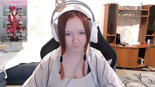 PansyBorriello online show from October 26, 2025, 4:13 pm