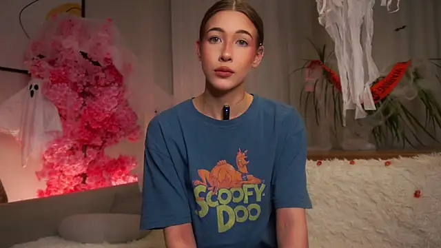 EviaRabasca online show from October 28, 2025, 11:14 am