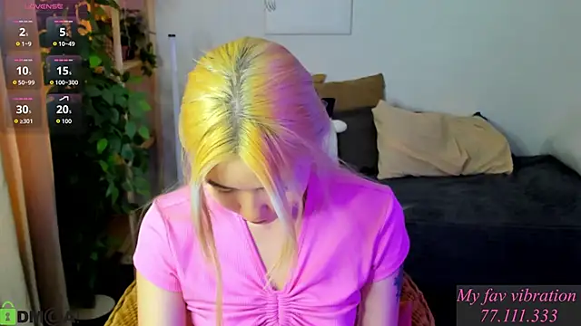 Snapshot of Aisi_18 chatting on September 23, 2025, 6:49 am Aisi 18 online show from September 23, 2025, 6:49 am