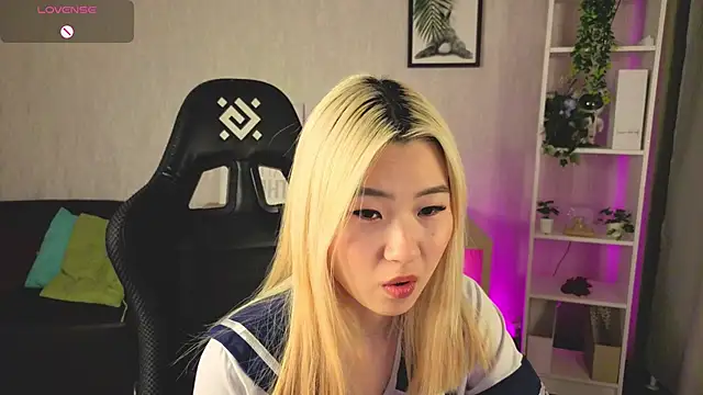 Aisi 18 online show from February 3, 2026, 12:20 am