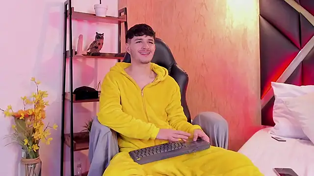 LiamMuller online show from October 30, 2025, 11:55 am