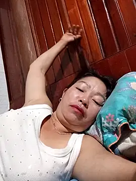 Snapshot of _Helala_ chatting on September 26, 2025, 11:20 pm  Helala  online show from September 26, 2025, 11:20 pm