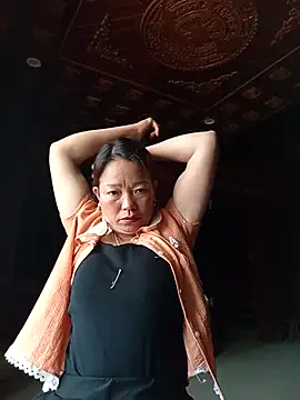 Snapshot of _Helala_ chatting on October 12, 2025, 2:43 am  Helala  online show from October 12, 2025, 2:43 am