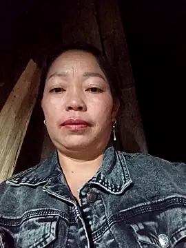 Snapshot of _Helala_ chatting on October 15, 2025, 12:38 pm  Helala  online show from October 15, 2025, 12:38 pm