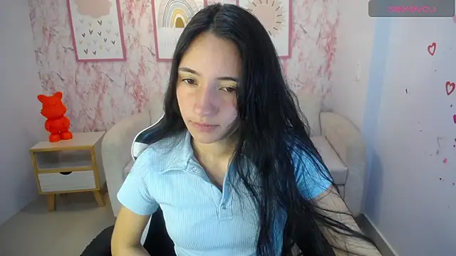 Snapshot of Kylie_ch1 chatting on October 4, 2025, 11:08 am Kylie ch1 online show from October 4, 2025, 11:08 am