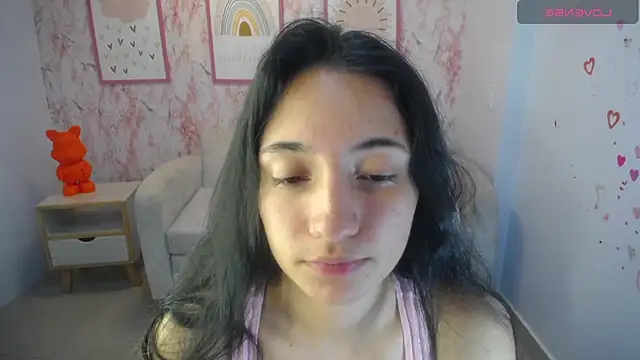 Snapshot of Kylie_ch1 chatting on October 7, 2025, 3:20 pm Kylie ch1 online show from October 7, 2025, 3:20 pm