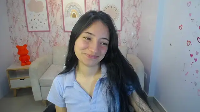 Snapshot of Kylie_ch1 chatting on November 6, 2025, 3:40 am Kylie ch1 online show from November 6, 2025, 3:40 am