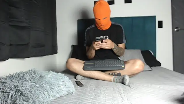 Warmteam777 online show from September 27, 2025, 11:21 pm