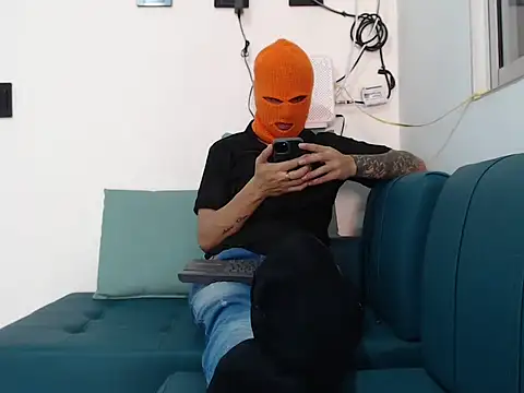 Warmteam777 online show from September 28, 2025, 3:06 pm