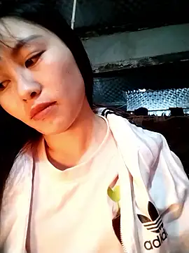   Sasulq   online show from November 17, 2025, 1:06 pm