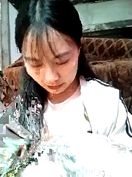   Sasulq   online show from November 18, 2025, 1:11 am