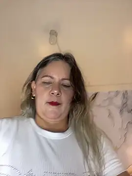 Lucy Milf 474 online show from February 14, 2026, 12:13 pm