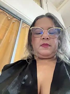 Lucy Milf 474 online show from May 30, 2026, 11:51 am