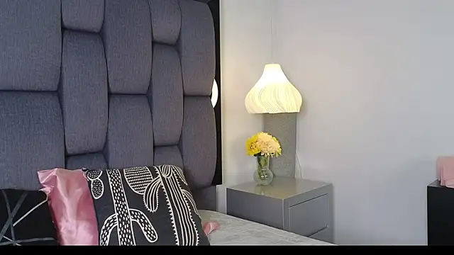 Snapshot of Calipso_Parisi chatting on June 10, 2026, 2:49 pm Calipso Parisi online show from June 10, 2026, 2:49 pm
