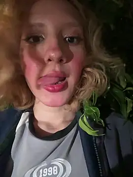 SweetBunnyGF online show from May 13, 2026, 12:19 am